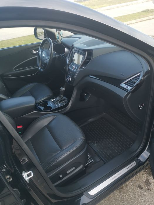 Hyundai Grand Santa Fe - EXECUTIVE FULL