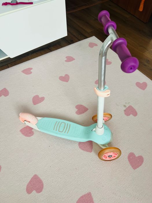 Trotineta 3 roti, cu luminite, roti silicon, Decathlon