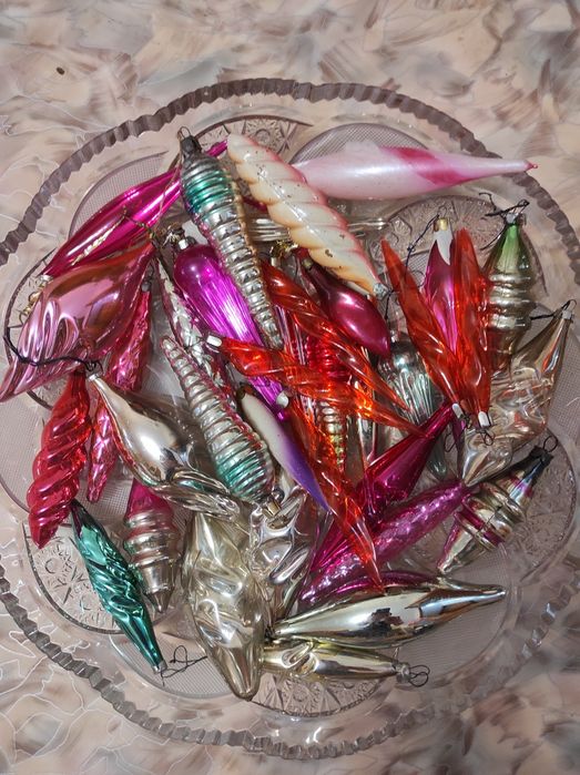 Стеклянные ёлочные игрушки