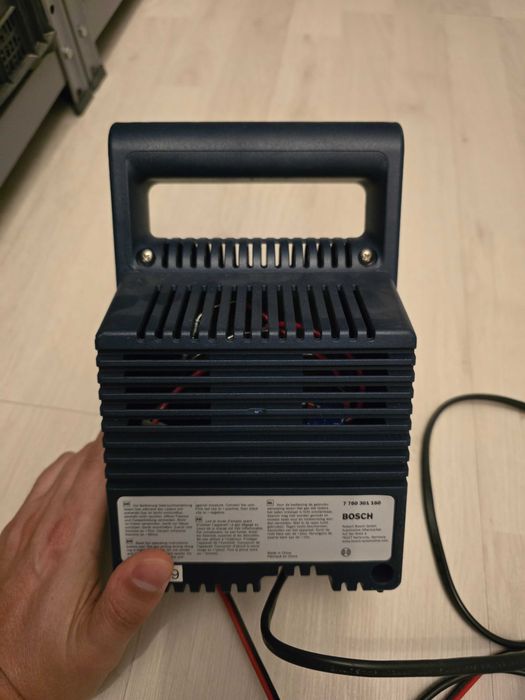 Bosch BC4 зарядно за акумулатор