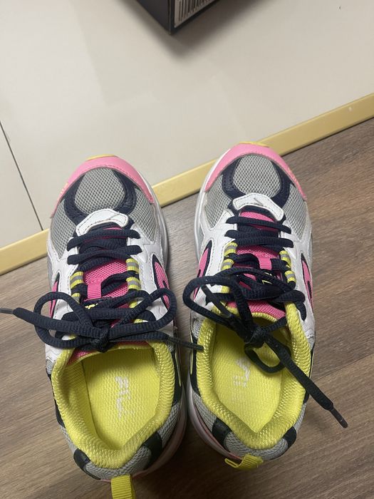 Adidasi Fila pt fetite