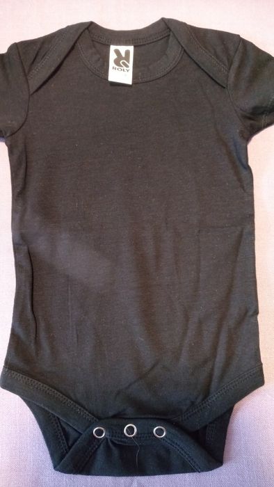 Body-uri și bavete pentru copii