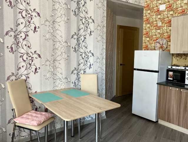 Дава се под наем Едностаен апартамент в Пловдив, Каменица 2 - 30 кв.м за 153 € - Снимка #2