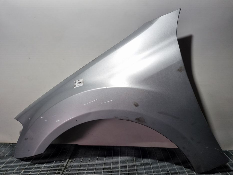 Aripa Stanga Fata Mercedes ML W164 2005 - 2008 4 Usi Briliant Silver C775 (1536) Garantie