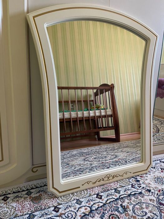 Продам спальную гарнитуру