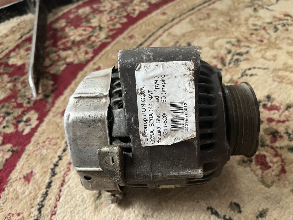 Продам генератор на хонду