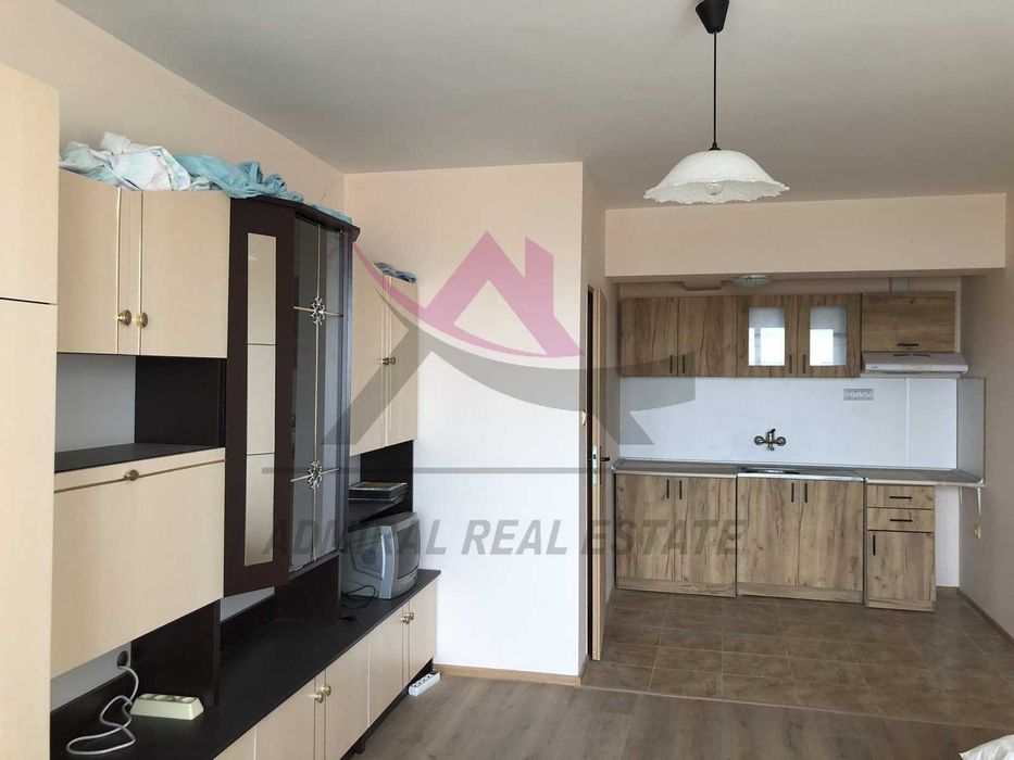 Продава се Двустаен апартамент в Варна, Бриз - 95 кв.м за 2043 €/кв.м - Снимка #1