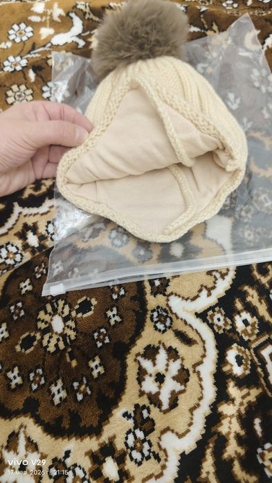 Продам детские шапочки новые