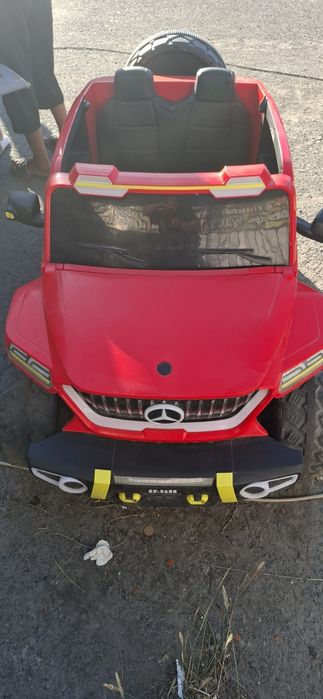 Продам детскую машинку