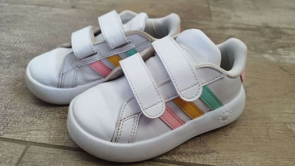 Маратонки Адидас bubble