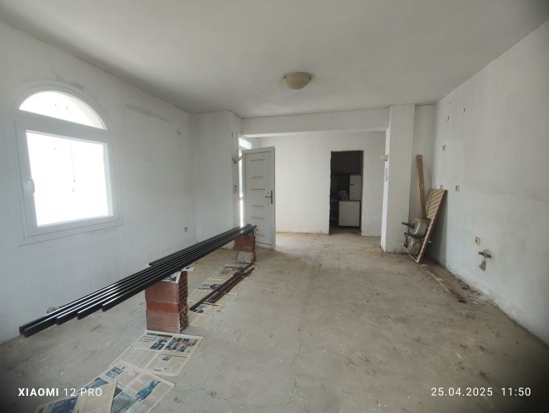 ПРОДАВА! Самостоятелна къща в Паралия Офринио