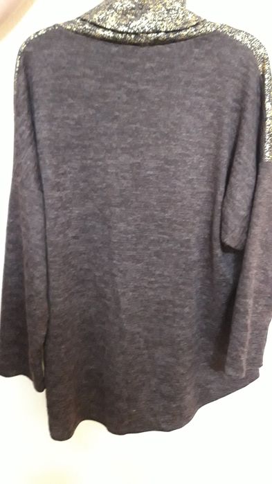 Красивая нарядная туника.