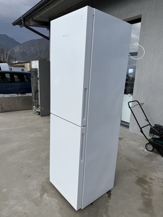 Хладилник с Фризер Миеле