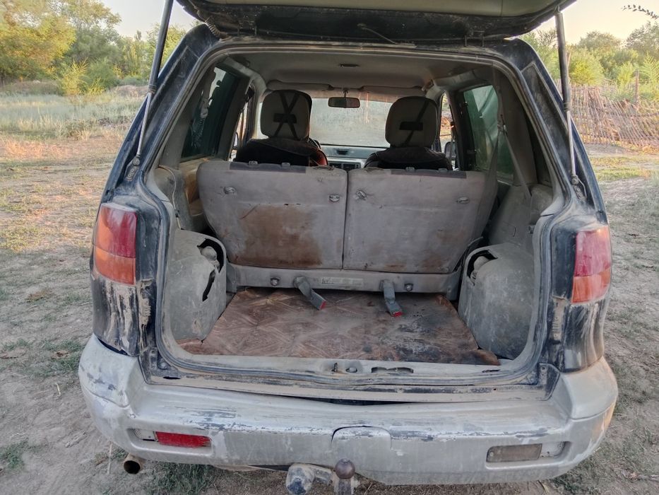 Mitsubishi space runner