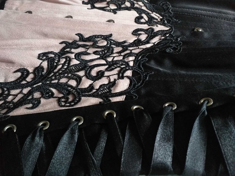 Дамски елегантен корсет