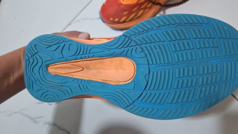 Мужские кроссовки HEAD