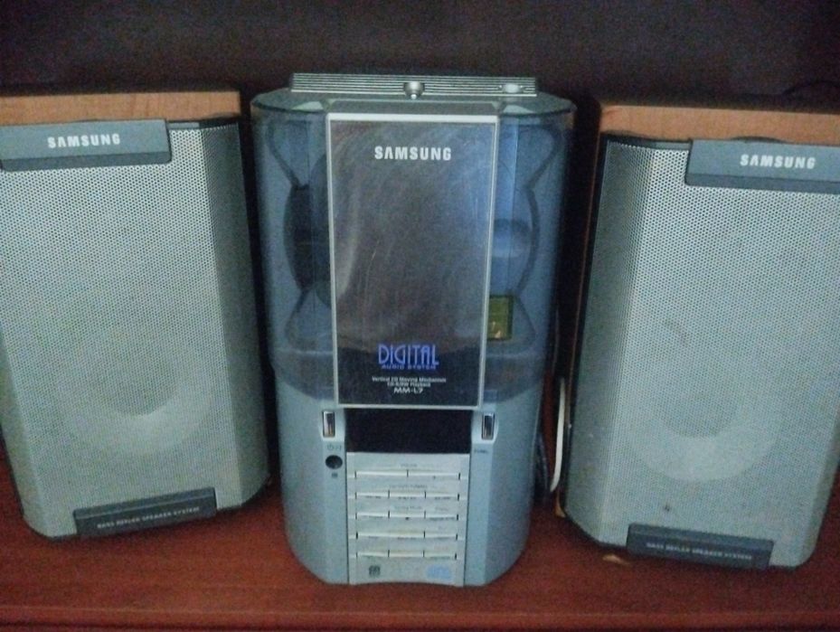 Музыкальный центр Samsung