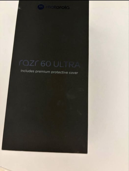 Telefon Motorola razr 60 ultra