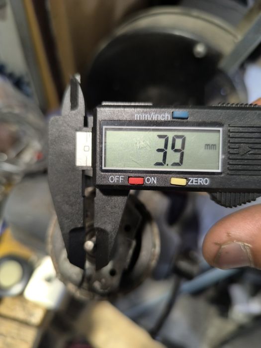 Ел двигател 12v ot Голф 2