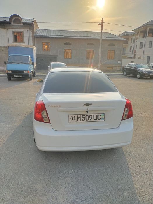 Lasetti 2012 avtomat