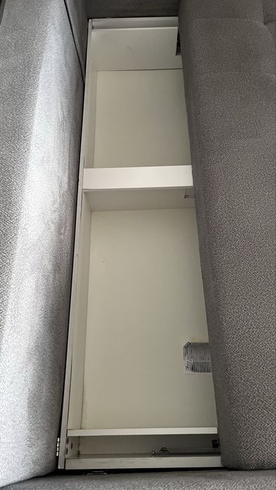 Продам диван в отличном состоянии.