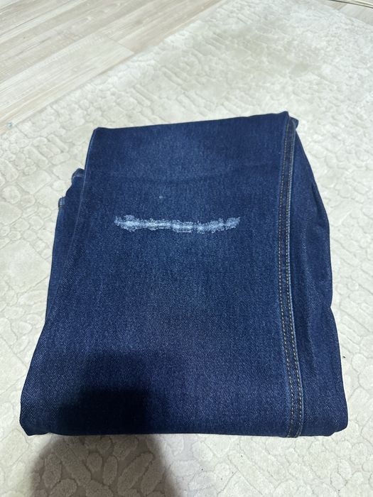 Джинсы новые