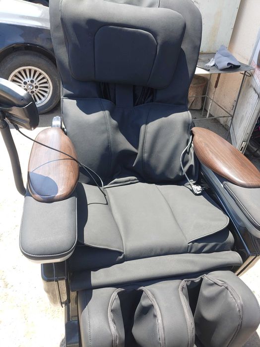 Масажний креслоларнинг кожасини янгилимиз Перетяжка и реставрация
