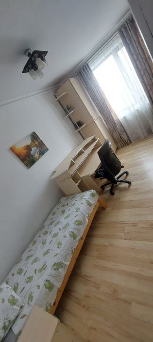 Inchiriez apartament  3 camere zona Pietonalului Unirii