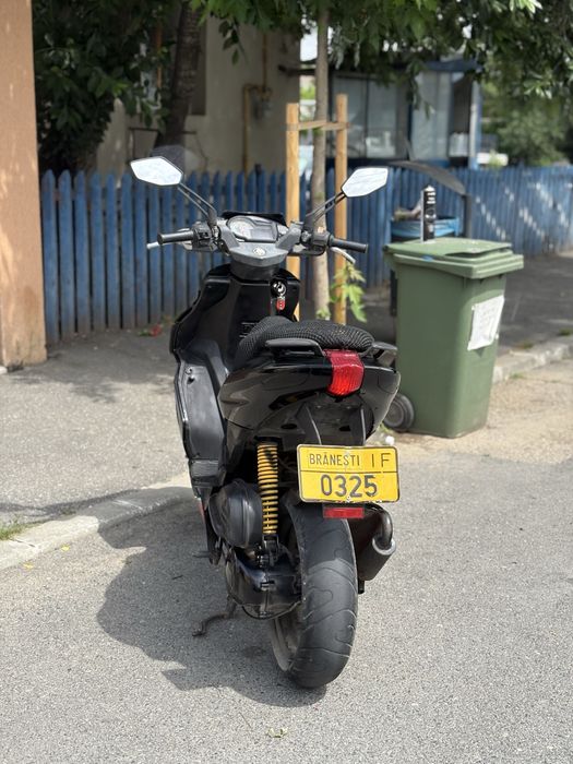 Vand scuter aprilia sr 50