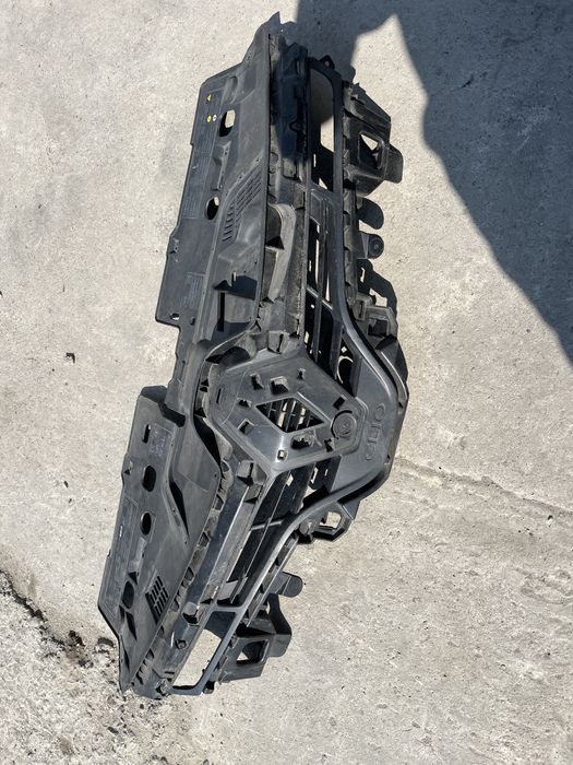 Маска Renault Clio 2014-