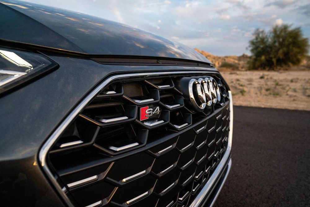 Audi A4 s4 b9.5 Ауди С4 б9.5 2024 CWG CWGD EA839 TMB ЧАСТИ