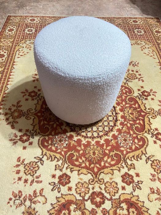 Продаются Пуфики