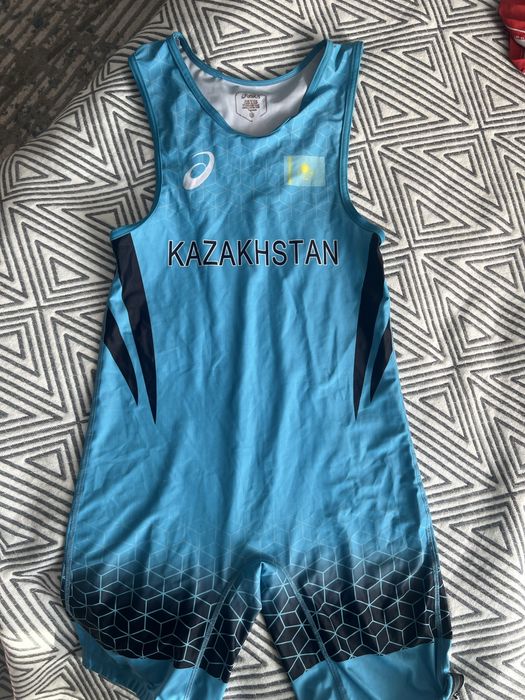 Продам Борцовки/Нательники