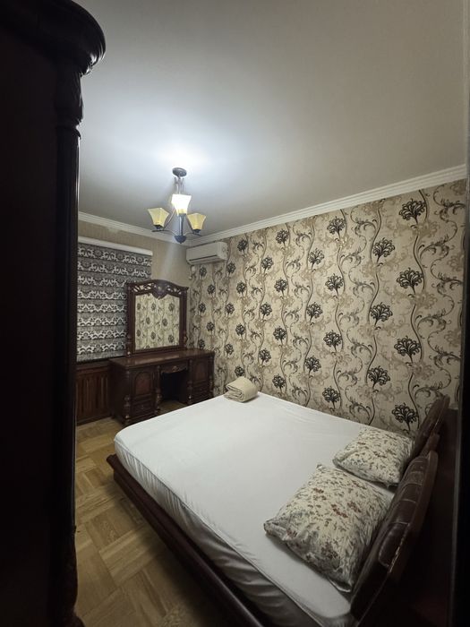 Аренда Юнусобод 18-квартал, 3 хона, 3-этаж. Ор-р: САЙРАМ чорраха