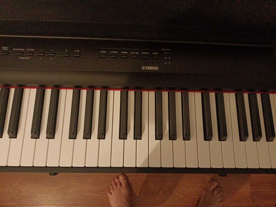 Vand pian Yamaha P125a 88 clape cu pedala
