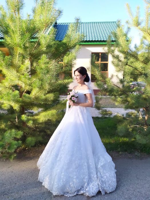 Свадебное платье