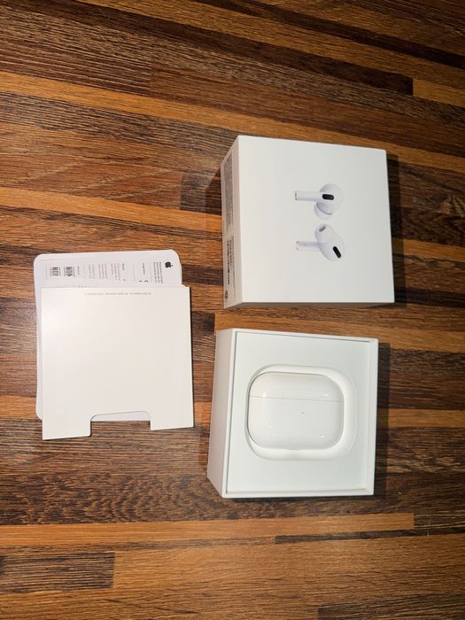 Airpods Pro 1 поколение