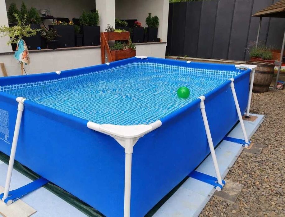 Продам бассейн "Intex"