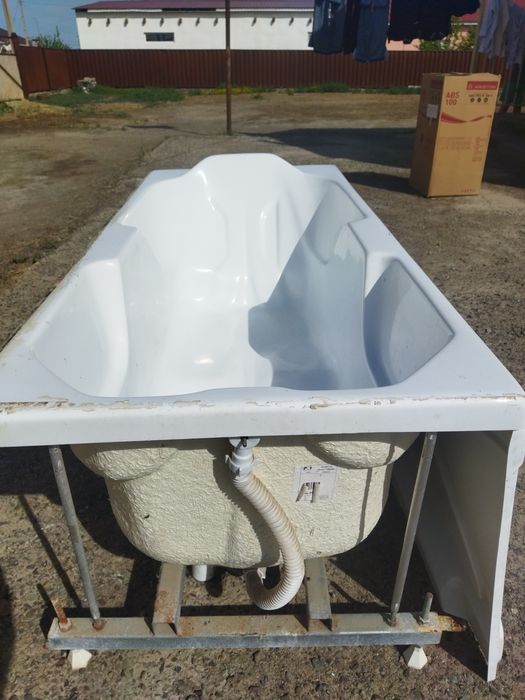 Продается ванна бу