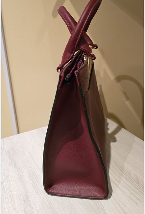 Нова дамска чанта