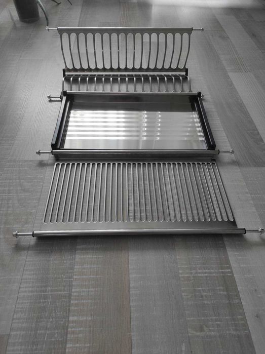 Чисто нов сушилник за чинии за вграждане в шкаф 50 см inox