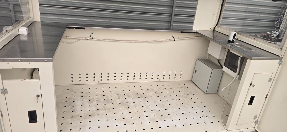 Vitrina frigorifica inghetata toneta stradală mobila  automată