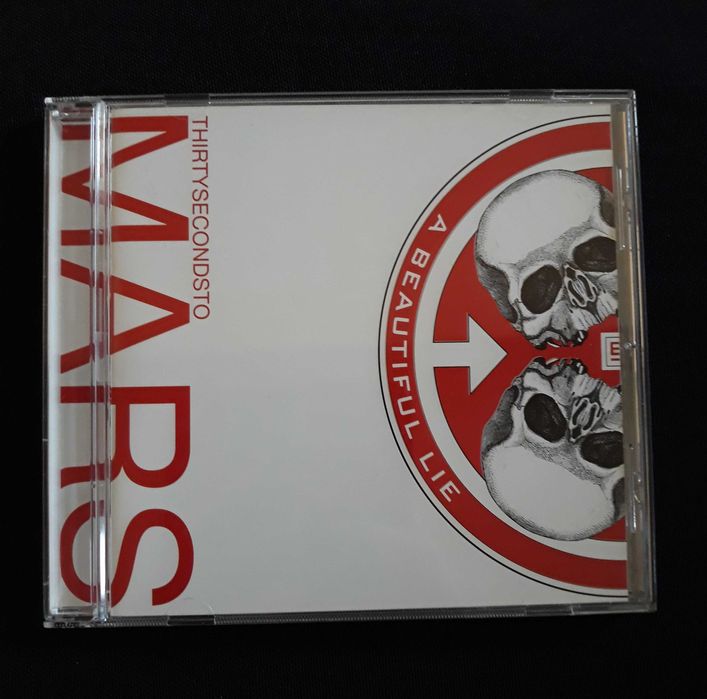 CD-та: Christina Aguilera, Royal Blood, The Pretty Reckless, 30 Second To Mars