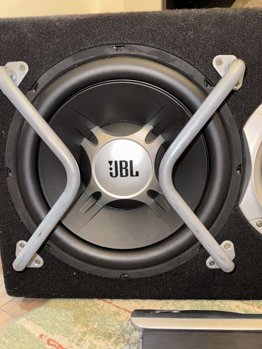 Subwoofer auto pasiv JBL GT-2402BR +amplificator JBL GTO-5355