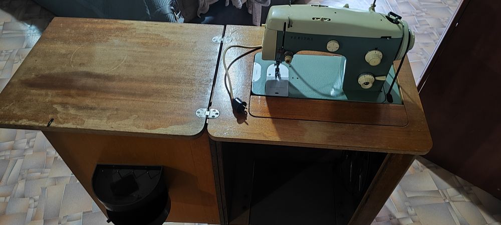 Швейная машинка Veritas