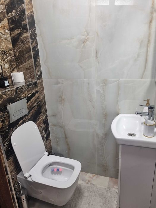 Продава се Четиристаен апартамент в Бургас, Център - 92 кв.м за 3805 €/кв.м - Снимка #6