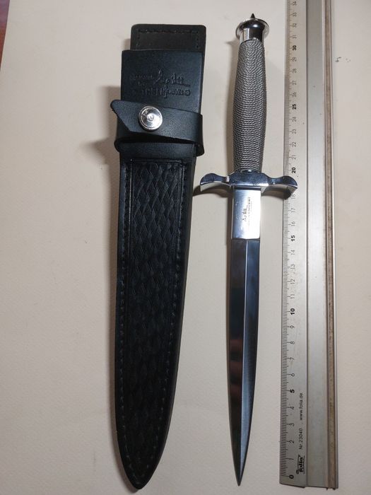 Cutit pumnal United Cutlery
