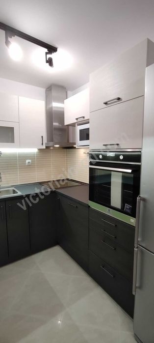 Продава се Тристаен апартамент в Велико Търново, Акация - 111 кв.м за 1640 €/кв.м - Снимка #2
