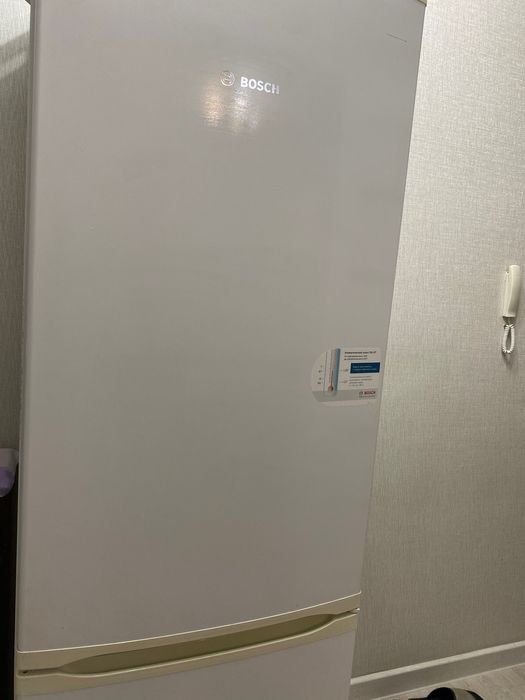 Срочно продам Бош ХОЛОДИЛЬНИК