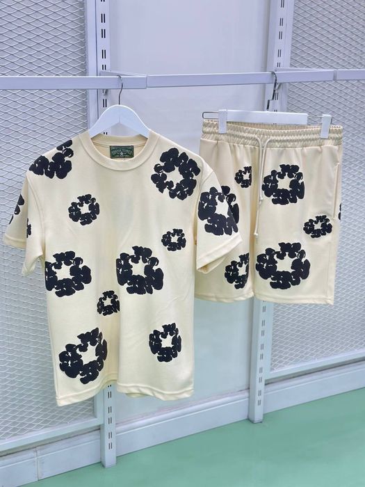 ЛИКВИДАЦИЯ!! Летни екипи Denim Tears / Corteiz Nike / Bape Trapstar Essentials